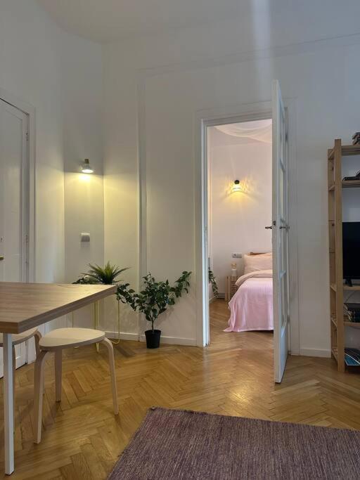 Downtown Cozy Apartment Old Town Bükreş Dış mekan fotoğraf