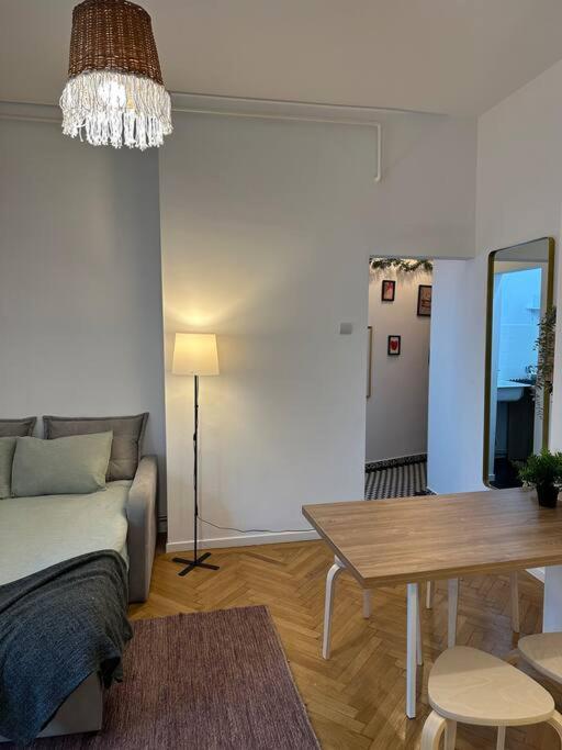 Downtown Cozy Apartment Old Town Bükreş Dış mekan fotoğraf